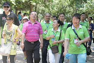 承偉人豪情壯志，共筑“綠之韻夢(mèng)”——綠之韻營(yíng)銷精英2013韶山紅色之旅