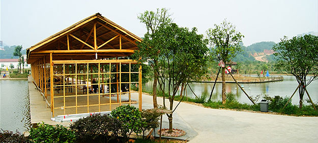 “擁抱自然，放飛夢想”——綠之韻集團組織全體員工開展2014年度春季郊游活動