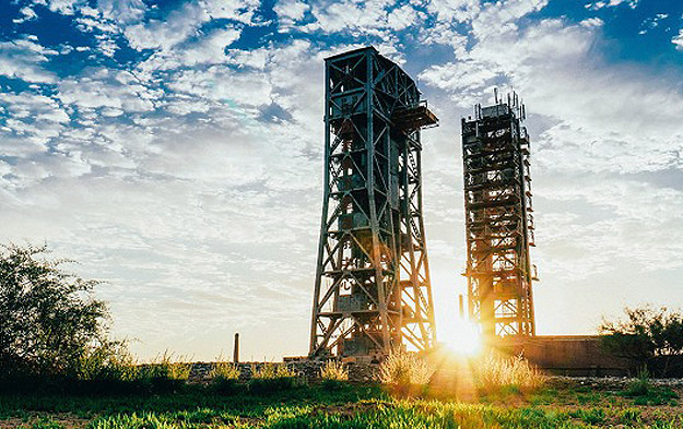 湘水情長 文化擁軍——胡國安委員隨省政協(xié)赴酒泉衛(wèi)星發(fā)射中心慰問