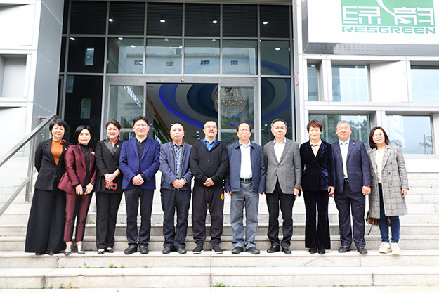 中共長沙市委常委、統(tǒng)戰(zhàn)部部長譚小平一行蒞臨綠之韻調(diào)研指導(dǎo)