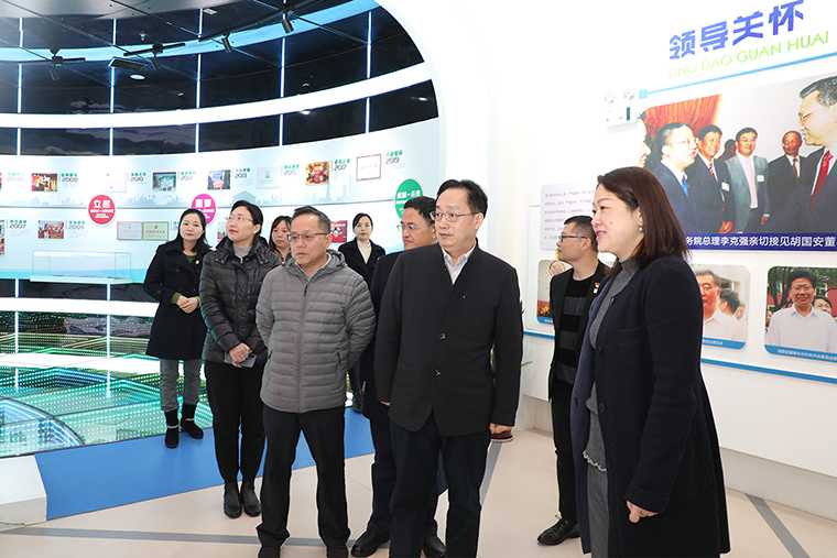 湖南省科技廳副廳長魯先華一行蒞臨綠之韻集團(tuán)調(diào)研指導(dǎo)