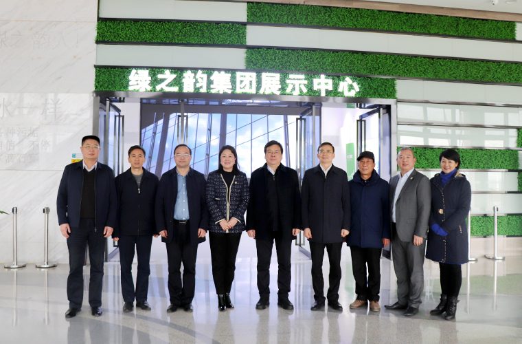 湖南省政協(xié)副主席、省工商聯(lián)主席張健一行蒞臨綠之韻調(diào)研指導(dǎo)