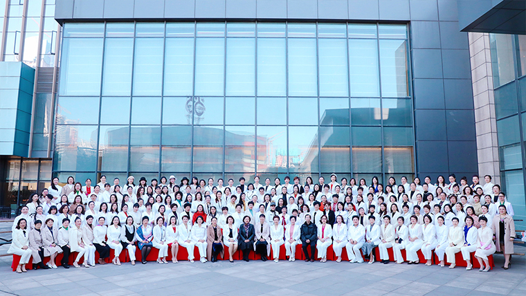 鳳舞瀟湘 芳華與共 | 勞嘉總裁出席2021湖南省女企業(yè)家協(xié)會年度大會