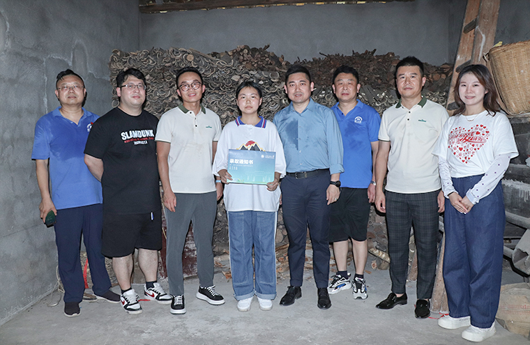 綻放微力量 | 綠之韻公益基金會(huì)攜手湖南省慈善總會(huì)“愛心改變命運(yùn)”首站走進(jìn)常德桃源