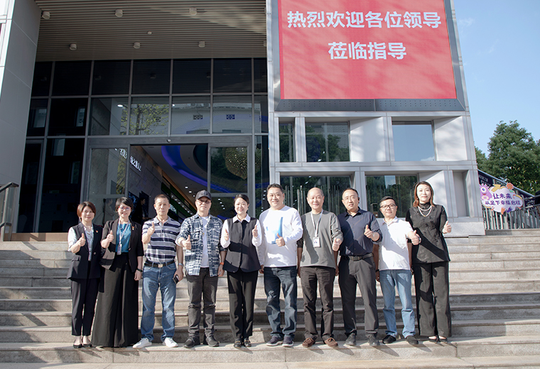 直銷(xiāo)企業(yè)黨建工作聯(lián)席會(huì)議部分成員單位調(diào)研綠之韻集團(tuán)